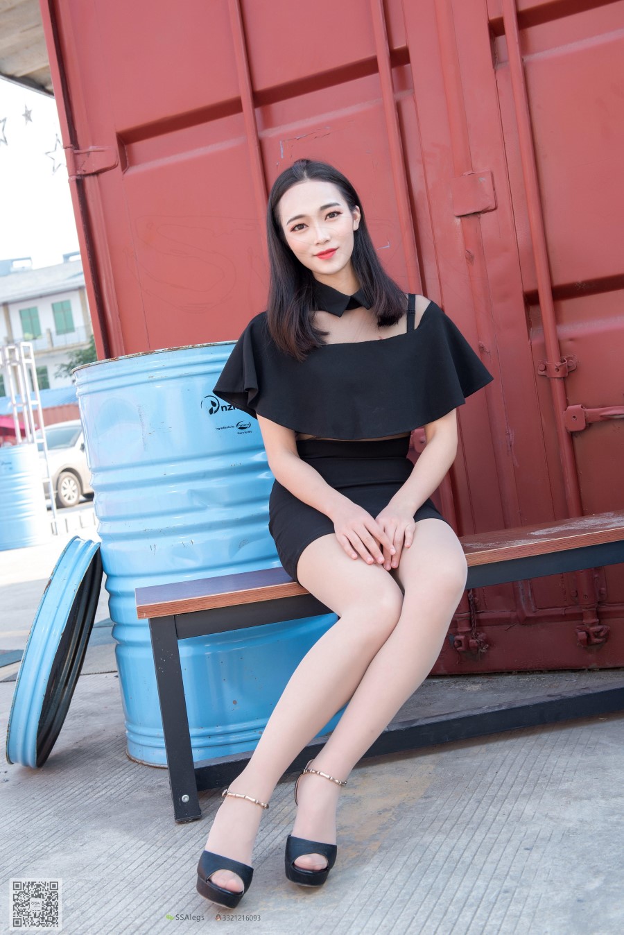 图片[31]-[SSA丝社] NO.042 治愈系笑容高姐小凤文艺街拍 – 速更版-美库