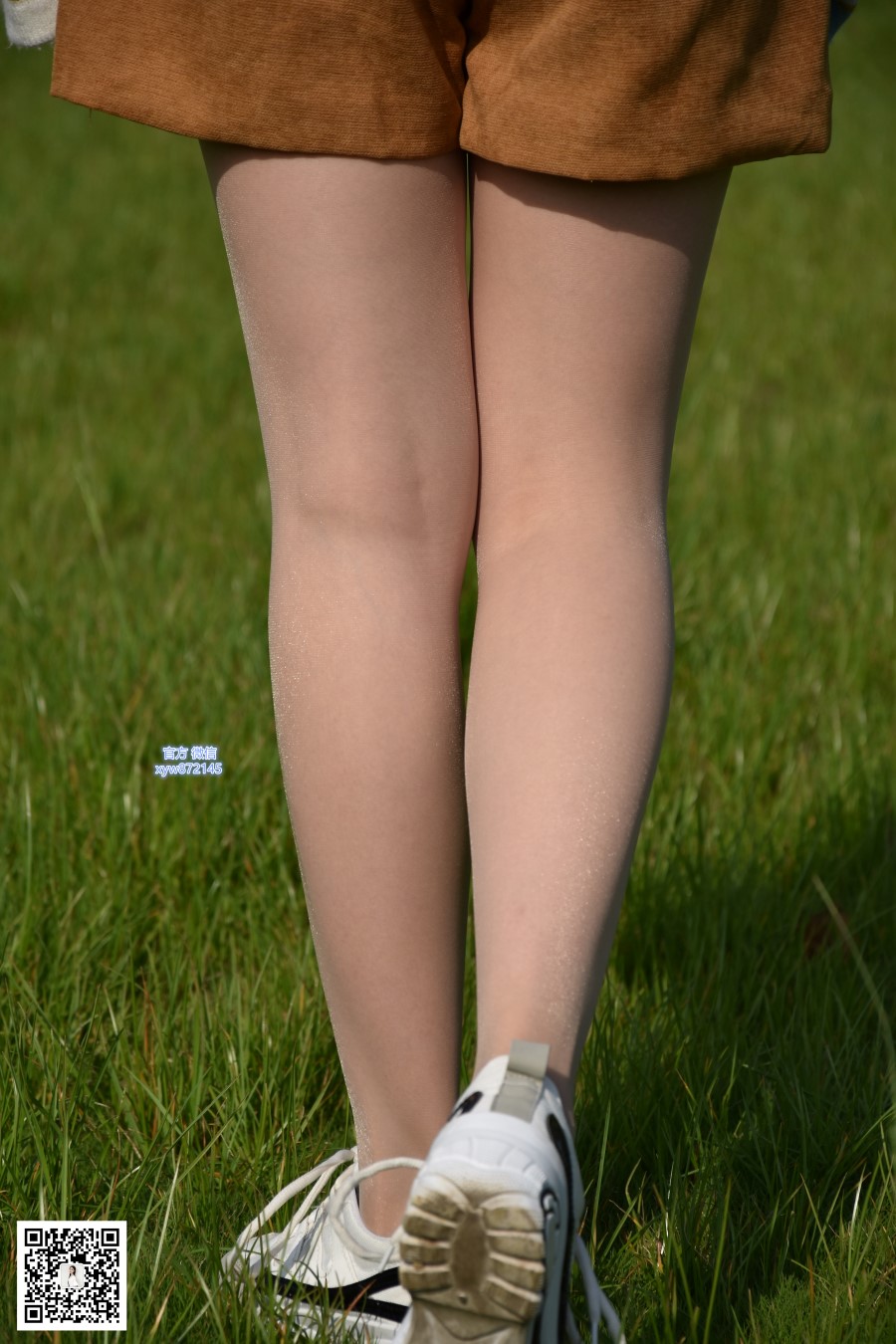 图片[10]-[大生模拍] No.018 欣欣-青青芳草地 悠悠丝袜情 在线浏览 – 速更版-美库
