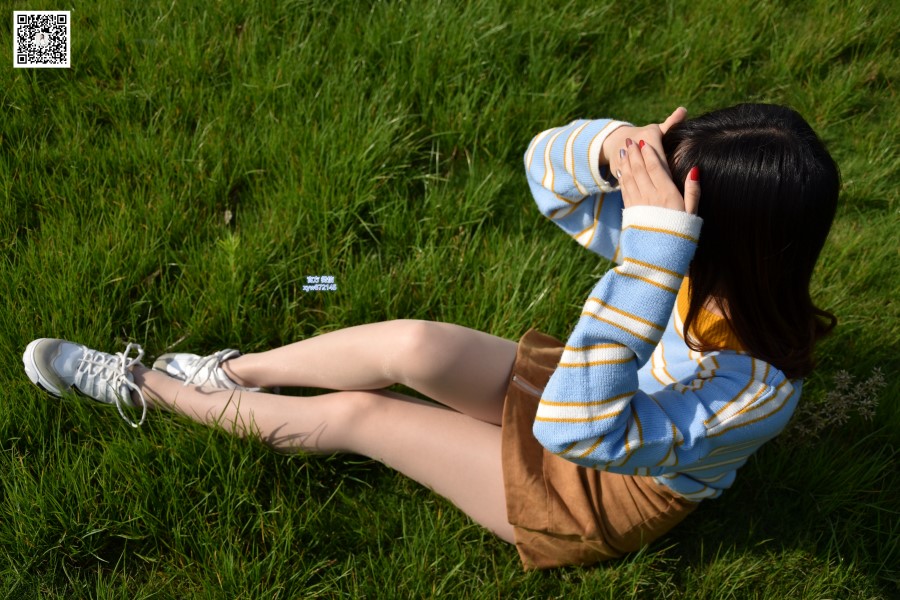 图片[11]-[大生模拍] No.018 欣欣-青青芳草地 悠悠丝袜情 在线浏览 – 速更版-美库