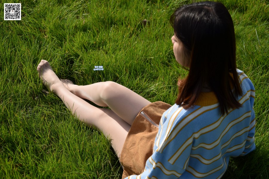 图片[24]-[大生模拍] No.018 欣欣-青青芳草地 悠悠丝袜情 在线浏览 – 速更版-美库