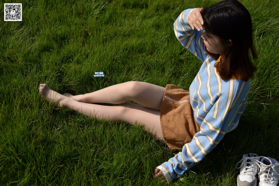 图片[25]-[大生模拍] No.018 欣欣-青青芳草地 悠悠丝袜情 在线浏览 – 速更版-美库