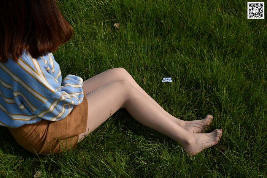 图片[26]-[大生模拍] No.018 欣欣-青青芳草地 悠悠丝袜情 在线浏览 – 速更版-美库