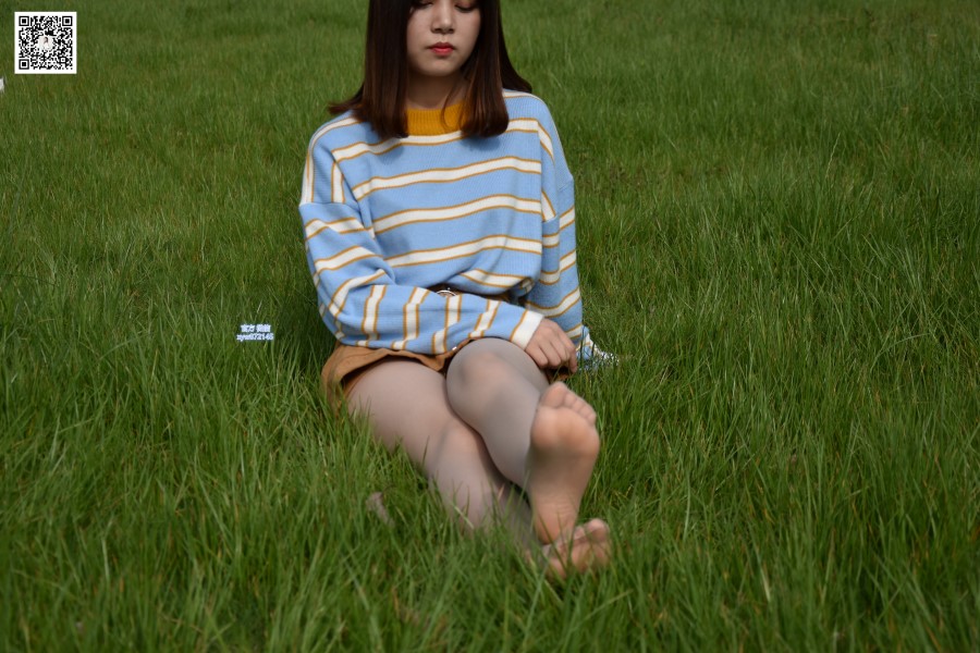 图片[28]-[大生模拍] No.018 欣欣-青青芳草地 悠悠丝袜情 在线浏览 – 速更版-美库
