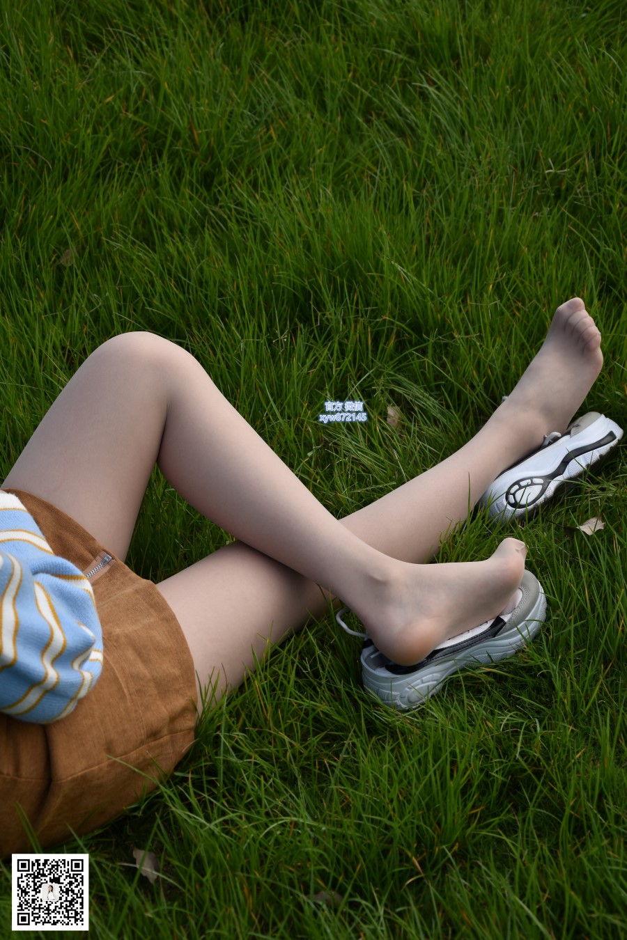 图片[34]-[大生模拍] No.018 欣欣-青青芳草地 悠悠丝袜情 在线浏览 – 速更版-美库