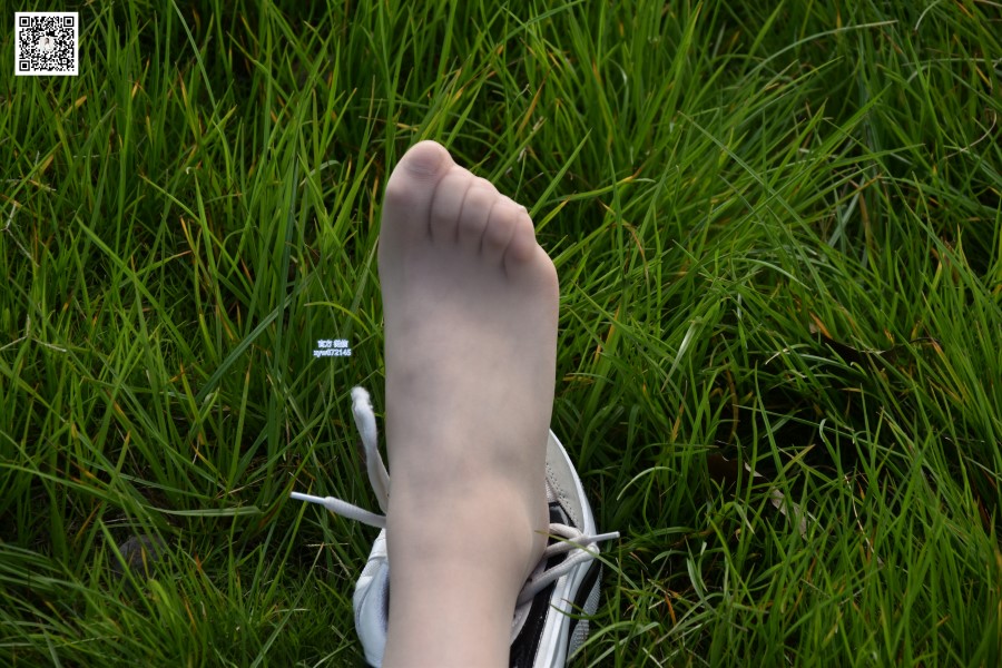 图片[38]-[大生模拍] No.018 欣欣-青青芳草地 悠悠丝袜情 在线浏览 – 速更版-美库