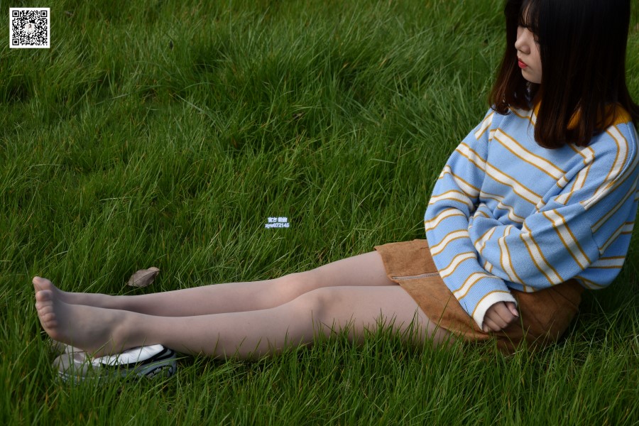 图片[41]-[大生模拍] No.018 欣欣-青青芳草地 悠悠丝袜情 在线浏览 – 速更版-美库