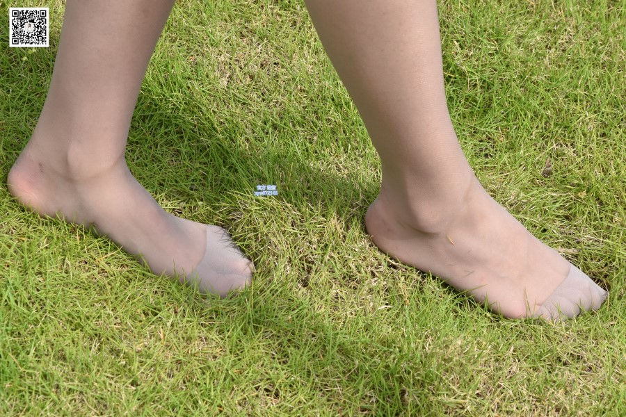 图片[22]-[大生模拍] No.020 琦琦-天气好晾晾丝袜脚 在线浏览 – 速更版-美库