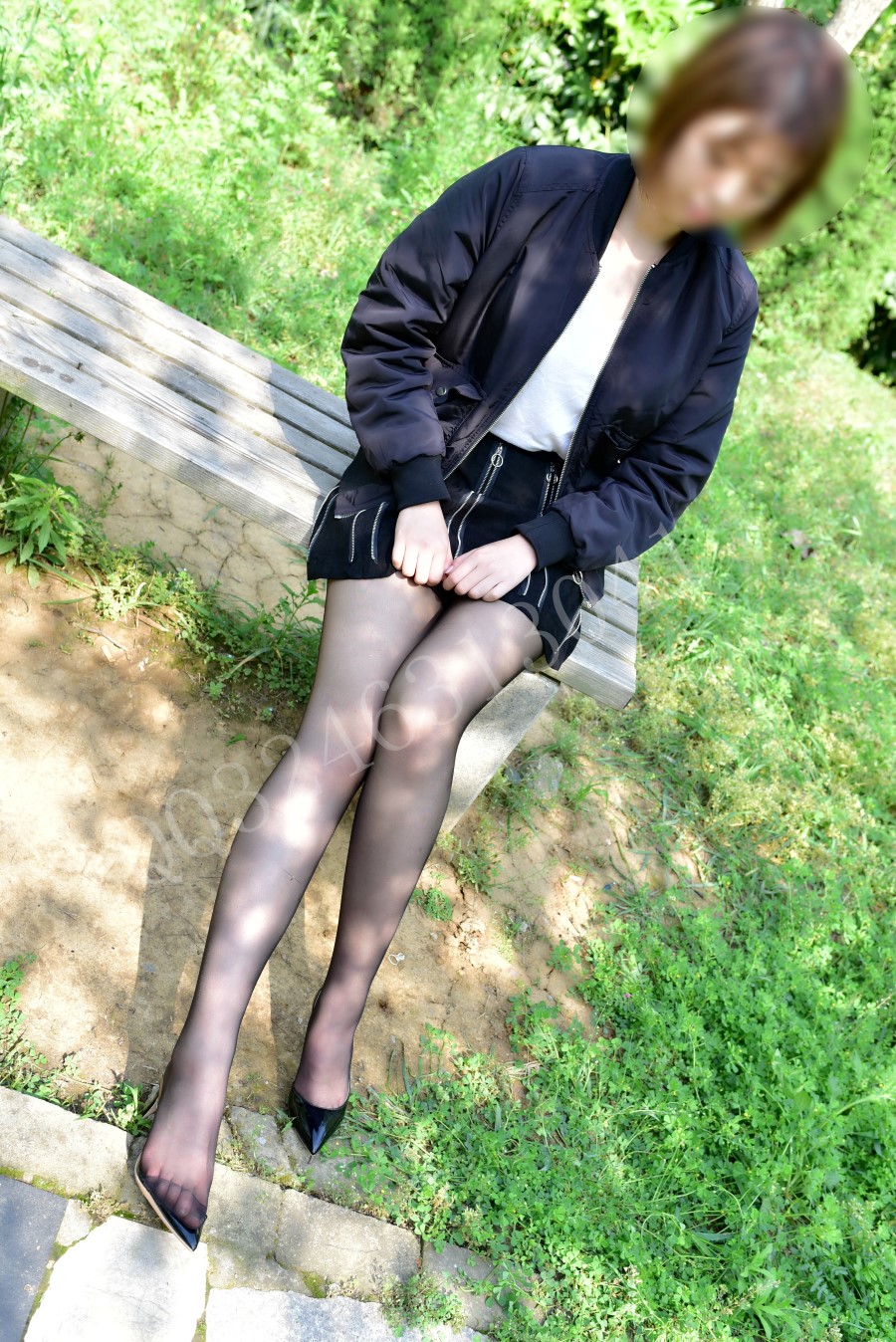 图片[16]-[大生模拍] No.032 潼潼 穿着黑丝逛公园 在线浏览 – 速更版-美库