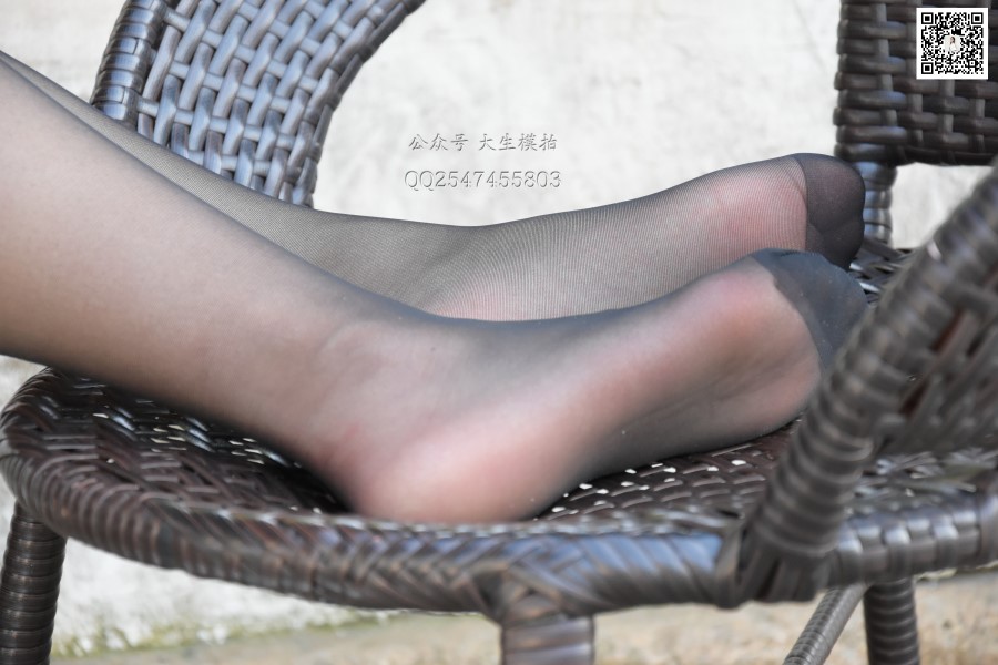 图片[27]-[大生模拍] No.041 嘉嘉-书中自有黑丝袜 在线浏览 – 速更版-美库