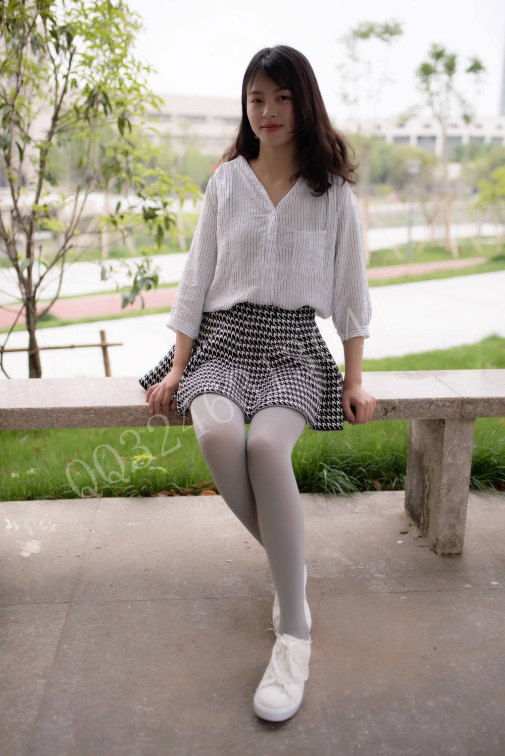 图片[12]-[大生模拍] No.059 晶晶-第一次尝试厚灰丝 在线浏览 – 速更版-美库