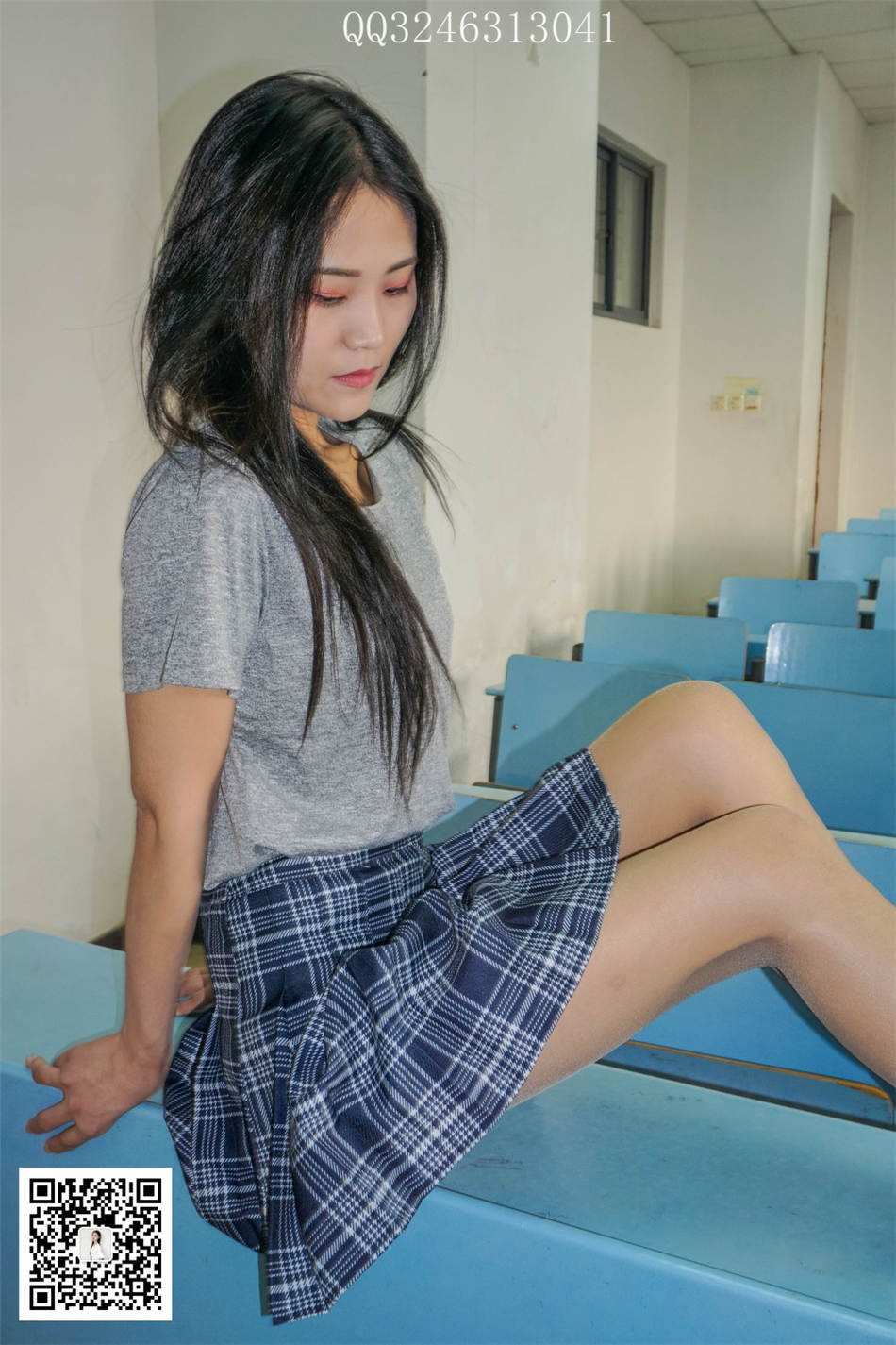 图片[32]-[大生模拍] No.097 珊儿-模特身材妹子教室穿丝袜脱鞋 在线浏览 – 速更版-美库