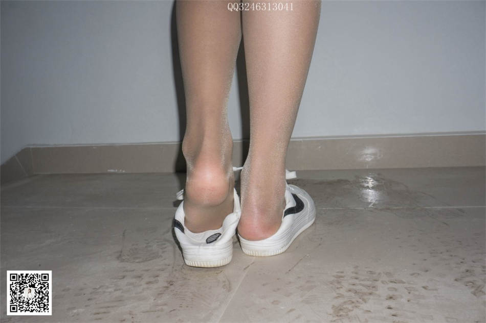 图片[28]-[大生模拍] No.099 轩轩 夜色中的亮丝丝（完整版） 在线浏览 – 速更版-美库