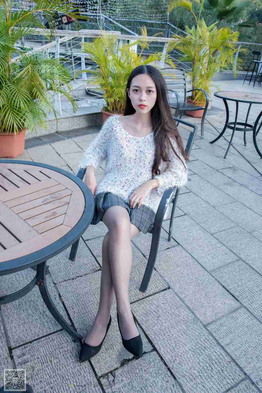 图片[9]-[SSA丝社] NO.062 西西-美丽冻人西西街拍灰丝 在线浏览 – 速更版-美库