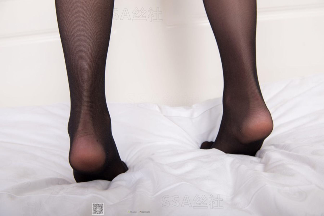 图片[27]-[SSA丝社]NO.064期：西西酒红色短裙黑丝裸足 在线浏览 – 速更版-美库