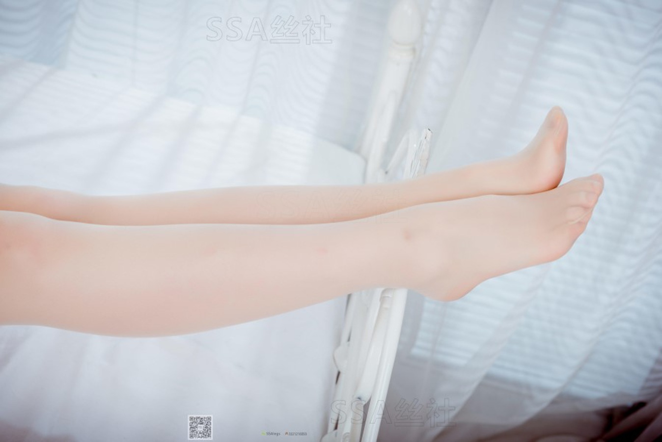 图片[9]-[SSA丝社] NO.079 雯雯 笑容治愈JK小姐姐黑色短袜+肉丝 在线浏览 – 速更版-美库