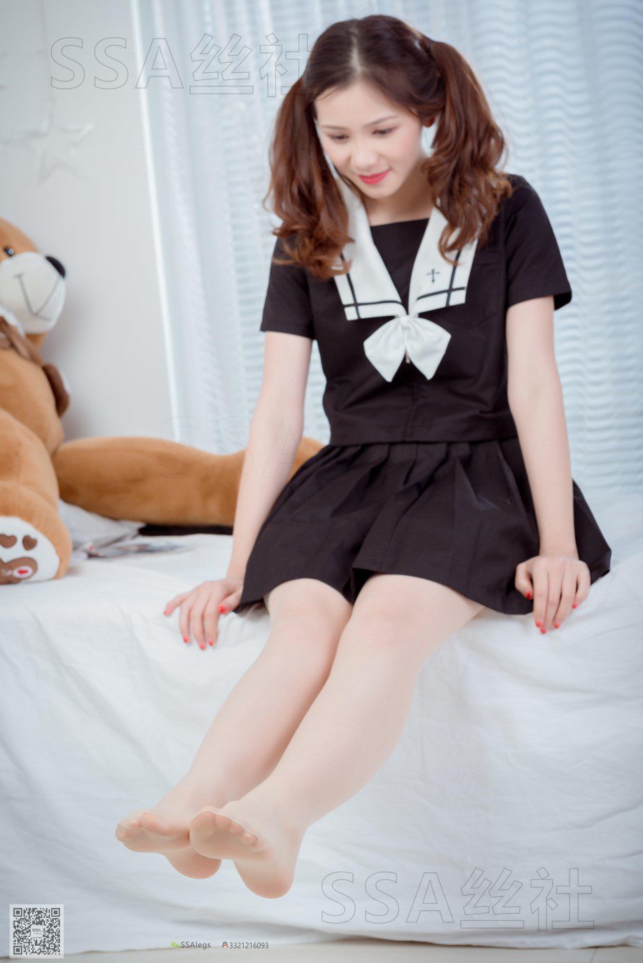 图片[18]-[SSA丝社] NO.079 雯雯 笑容治愈JK小姐姐黑色短袜+肉丝 在线浏览 – 速更版-美库