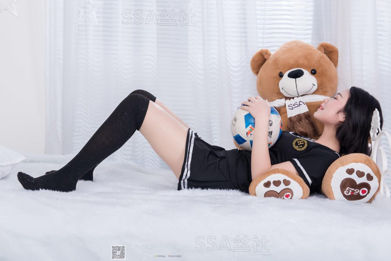 图片[24]-[SSA丝社] NO.078 云云 足球宝贝黑丝+肉丝的Y惑裸足 在线浏览 – 速更版-美库