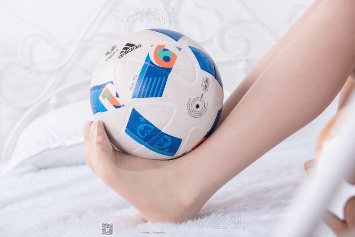 图片[37]-[SSA丝社] NO.078 云云 足球宝贝黑丝+肉丝的Y惑裸足 在线浏览 – 速更版-美库