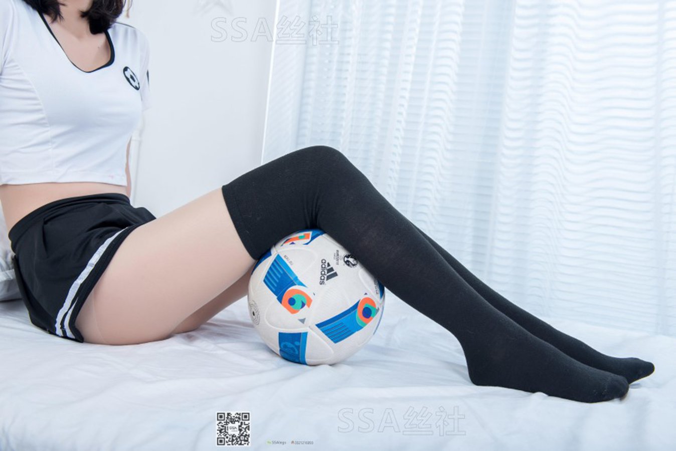 图片[7]-[SSA丝社] NO.086 大大的足球宝贝肉丝黑袜玩球 在线浏览 – 速更版-美库