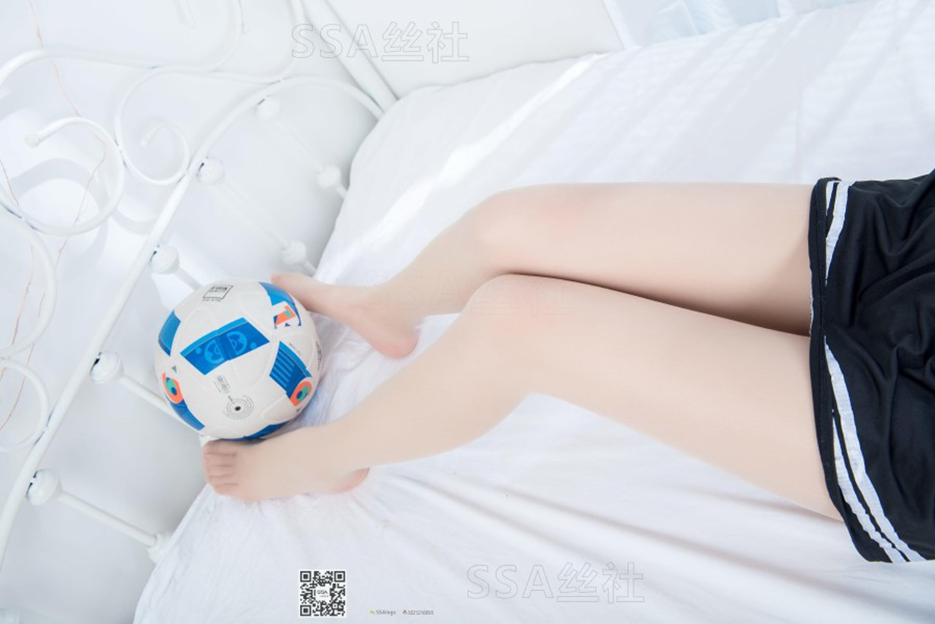 图片[65]-[SSA丝社] NO.086 大大的足球宝贝肉丝黑袜玩球 在线浏览 – 速更版-美库