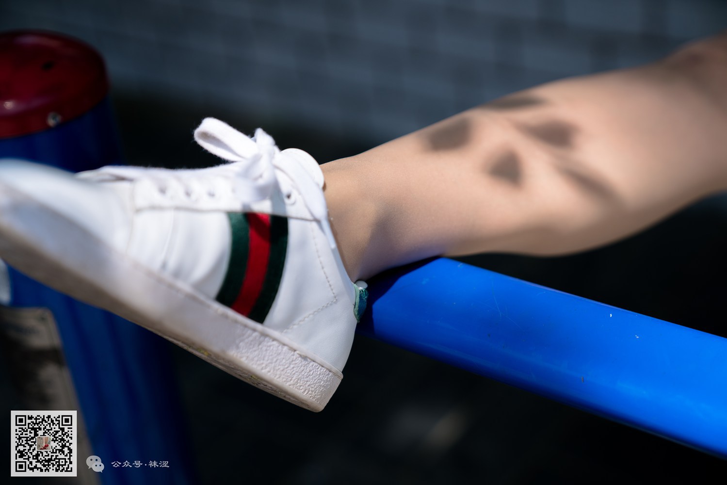 图片[7]-[袜涩写真] VOL.001 老北京胡洞里的一双鞋 在线浏览 – 速更版-美库