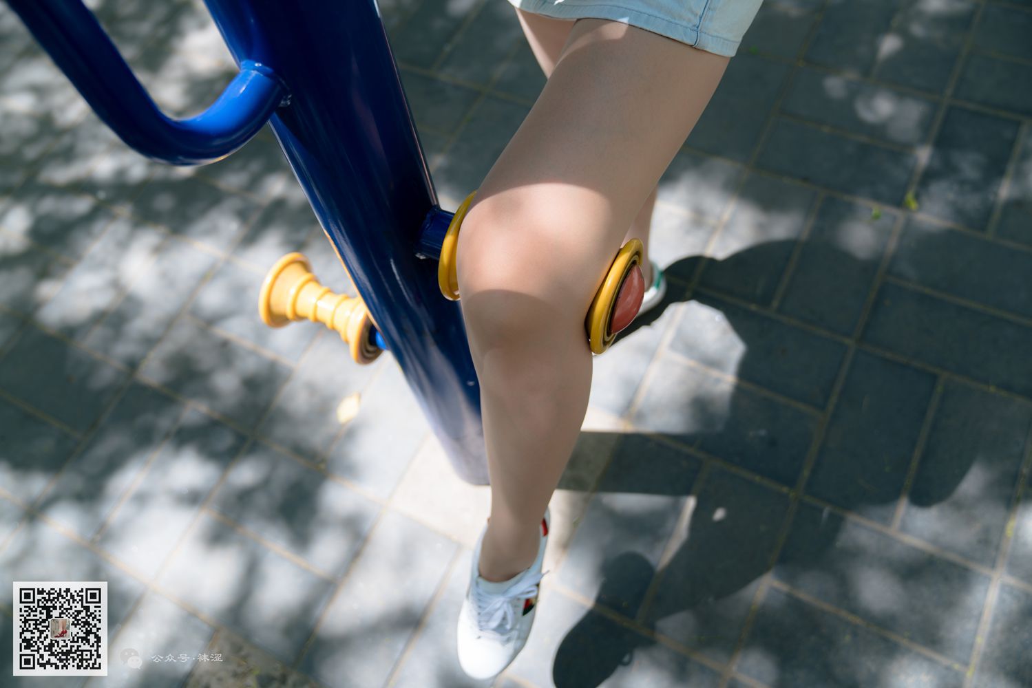 图片[23]-[袜涩写真] VOL.001 老北京胡洞里的一双鞋 在线浏览 – 速更版-美库