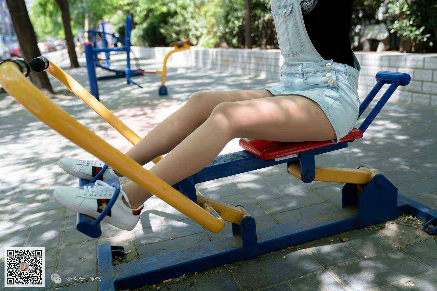 图片[24]-[袜涩写真] VOL.001 老北京胡洞里的一双鞋 在线浏览 – 速更版-美库