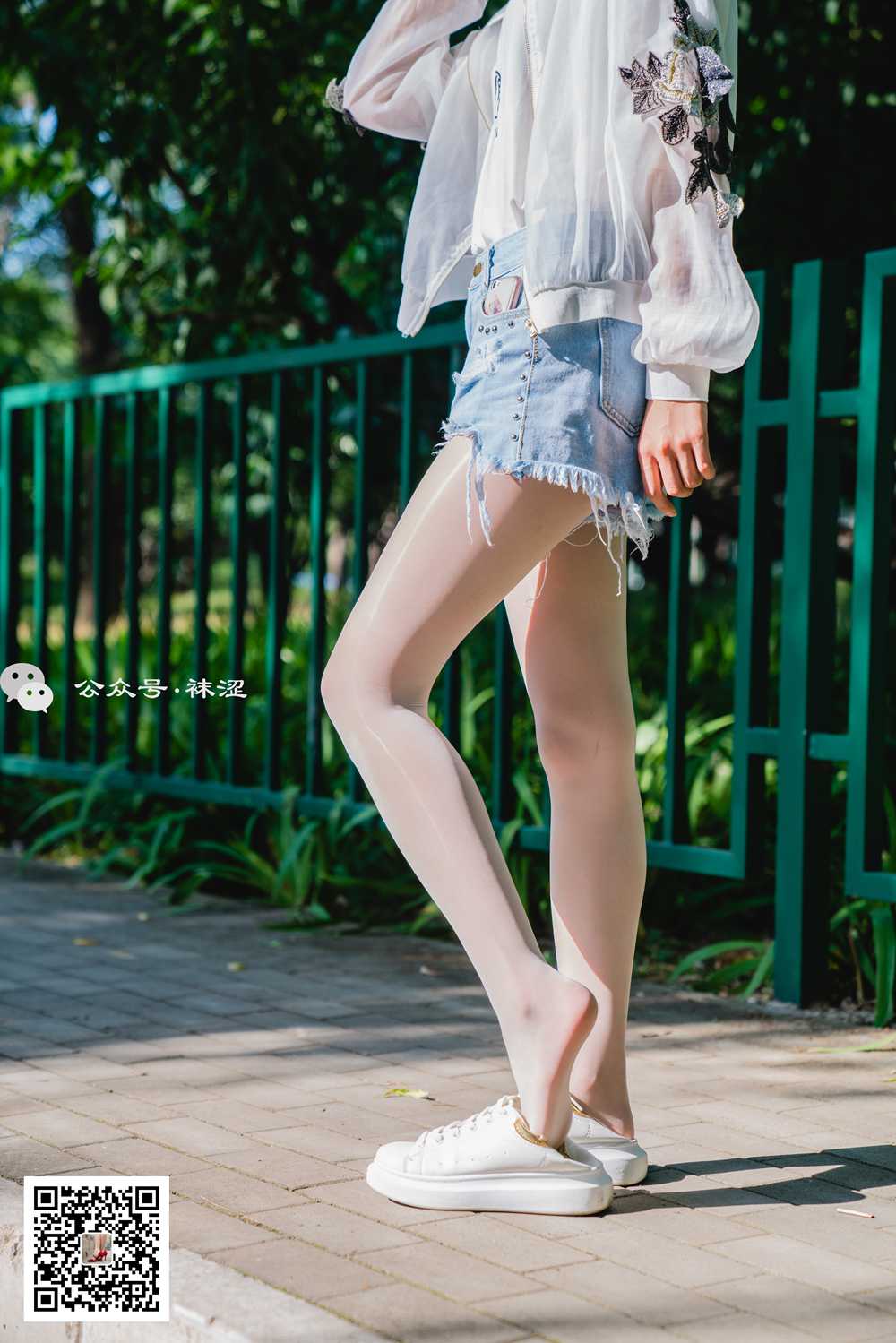 图片[22]-[袜涩写真] VOL.010 当穿白丝的妹子遇到大叔 在线浏览 – 速更版-美库