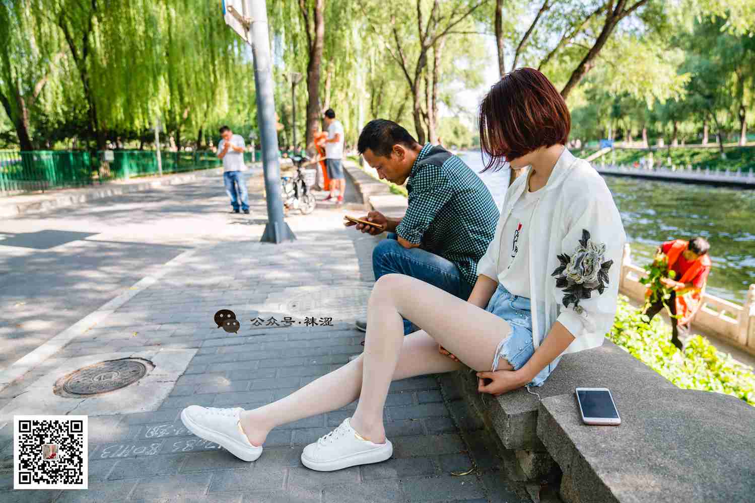 图片[31]-[袜涩写真] VOL.010 当穿白丝的妹子遇到大叔 在线浏览 – 速更版-美库