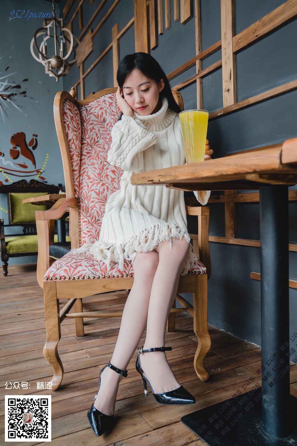 图片[13]-[袜涩写真] VOL.023 莎莎的温柔毛衣与肤色丝袜 在线浏览 – 速更版-美库