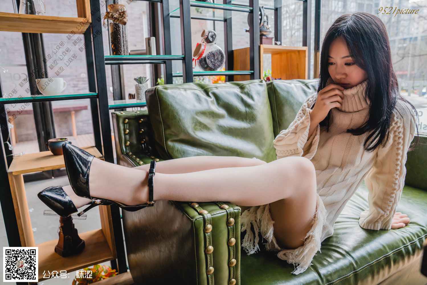 图片[34]-[袜涩写真] VOL.023 莎莎的温柔毛衣与肤色丝袜 在线浏览 – 速更版-美库