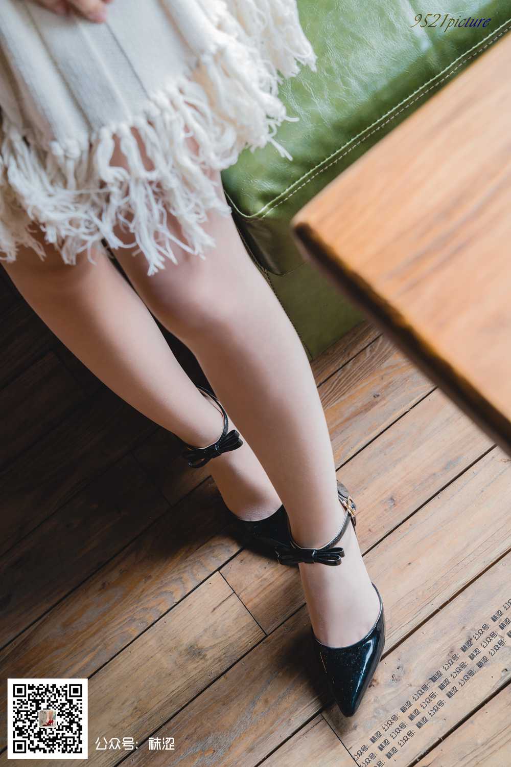 图片[37]-[袜涩写真] VOL.023 莎莎的温柔毛衣与肤色丝袜 在线浏览 – 速更版-美库