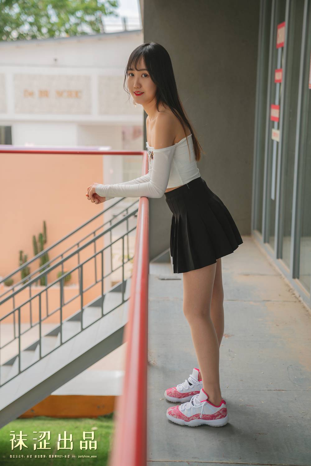 图片[20]-[袜涩写真] VOL.028 脸脸 百褶裙乔11粉蛇 在线浏览 – 速更版-美库