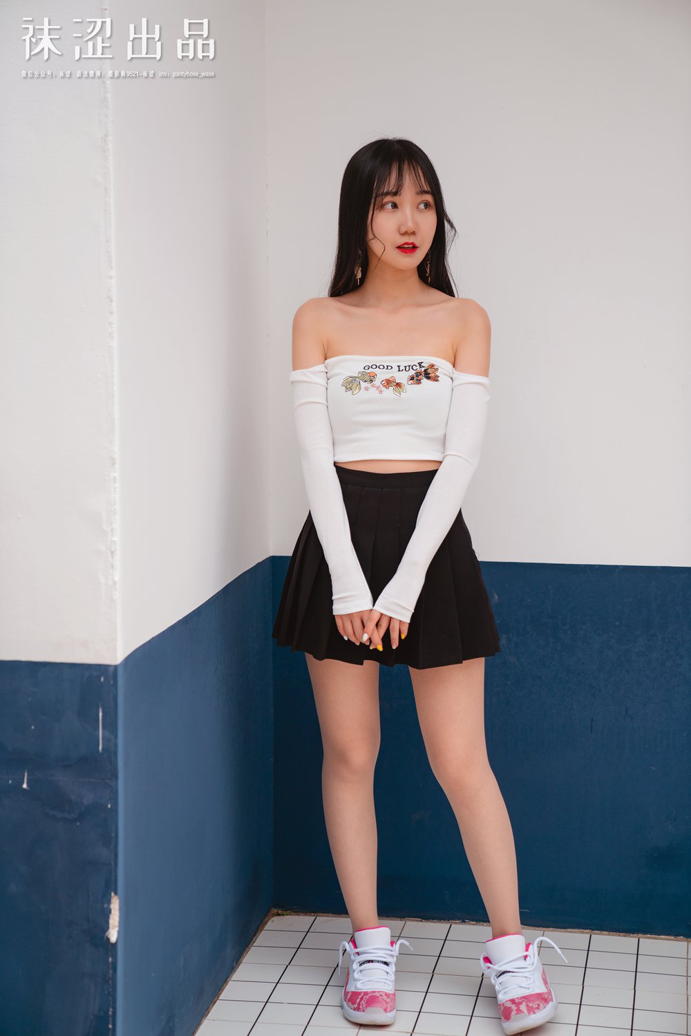 图片[30]-[袜涩写真] VOL.028 脸脸 百褶裙乔11粉蛇 在线浏览 – 速更版-美库