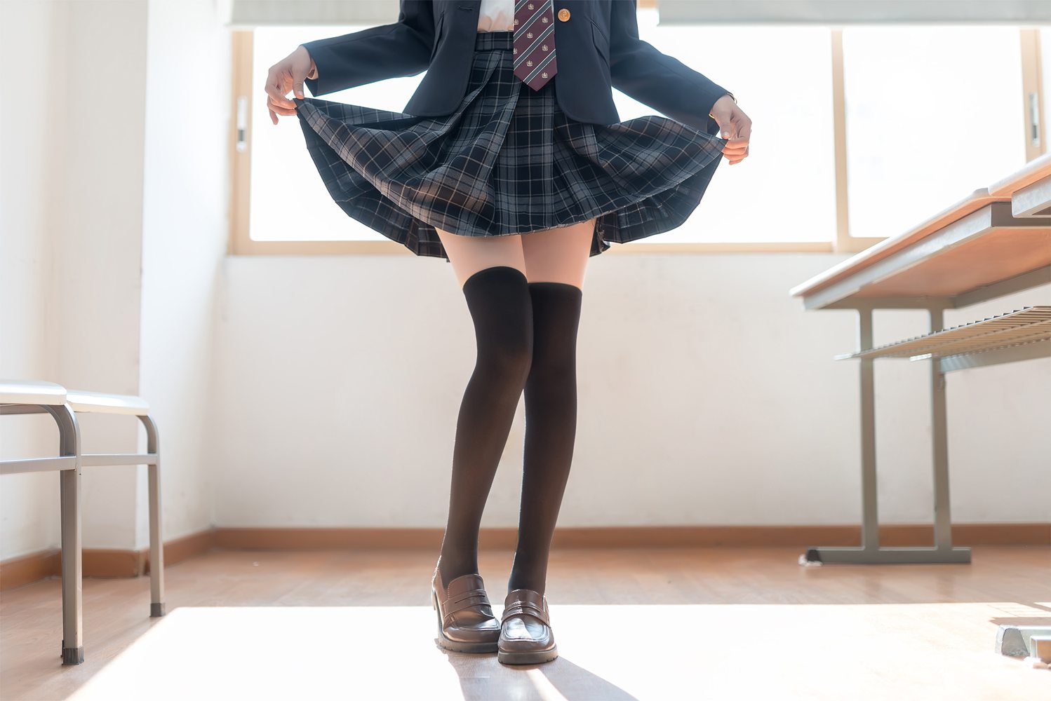 图片[26]-网红Coser@木绵绵OwO 西式JK 在线浏览 – 速更版-美库