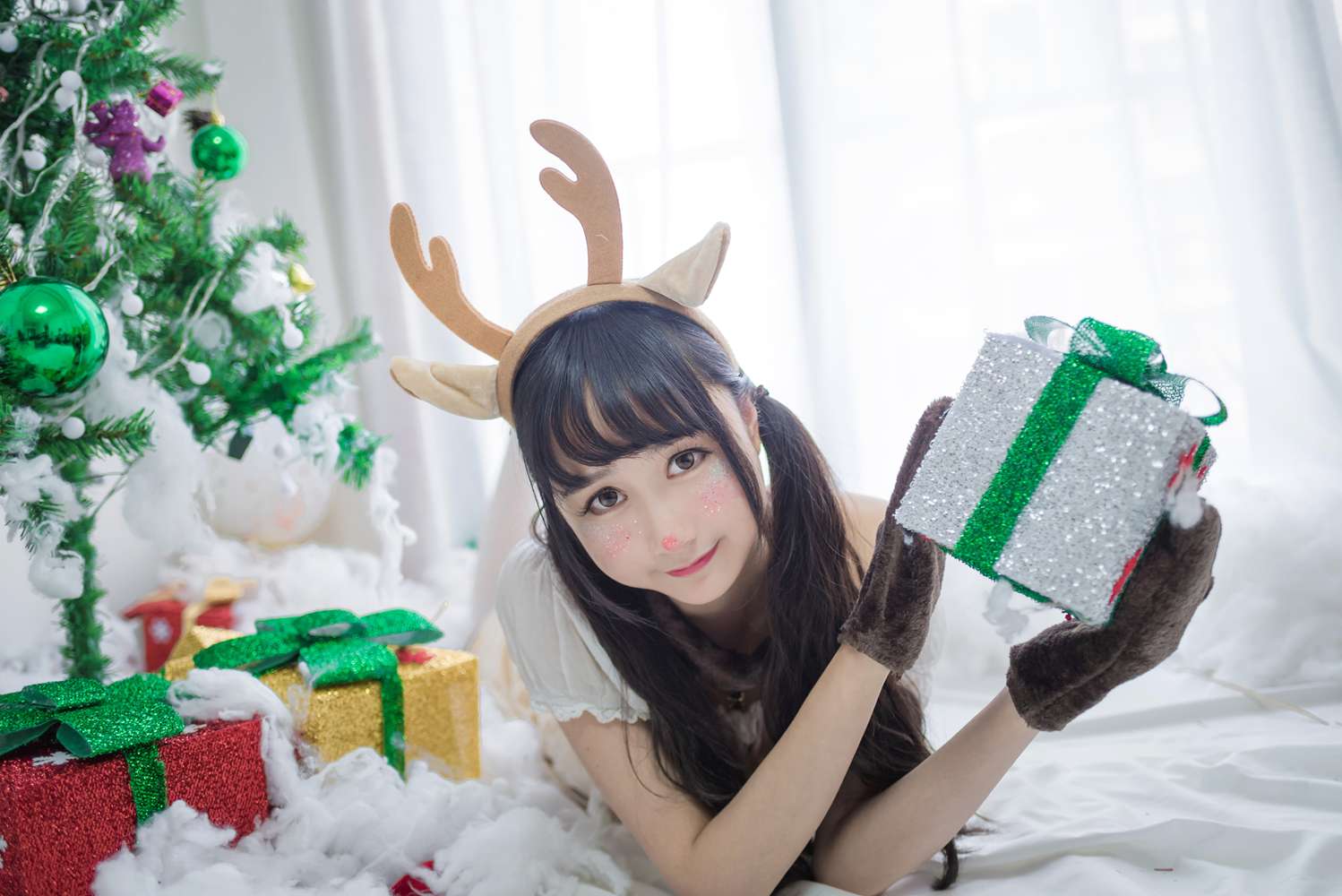 图片[23]-网红Coser@木绵绵OwO 圣诞老人和驯鹿酱 在线浏览 – 速更版-美库