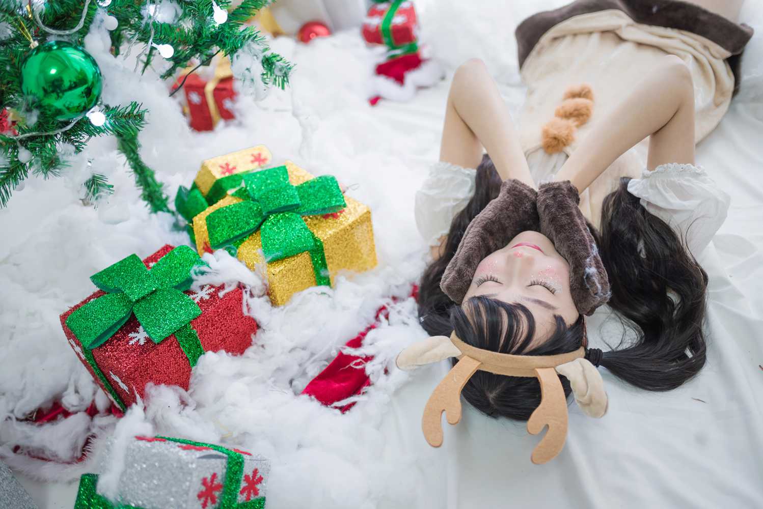 图片[24]-网红Coser@木绵绵OwO 圣诞老人和驯鹿酱 在线浏览 – 速更版-美库