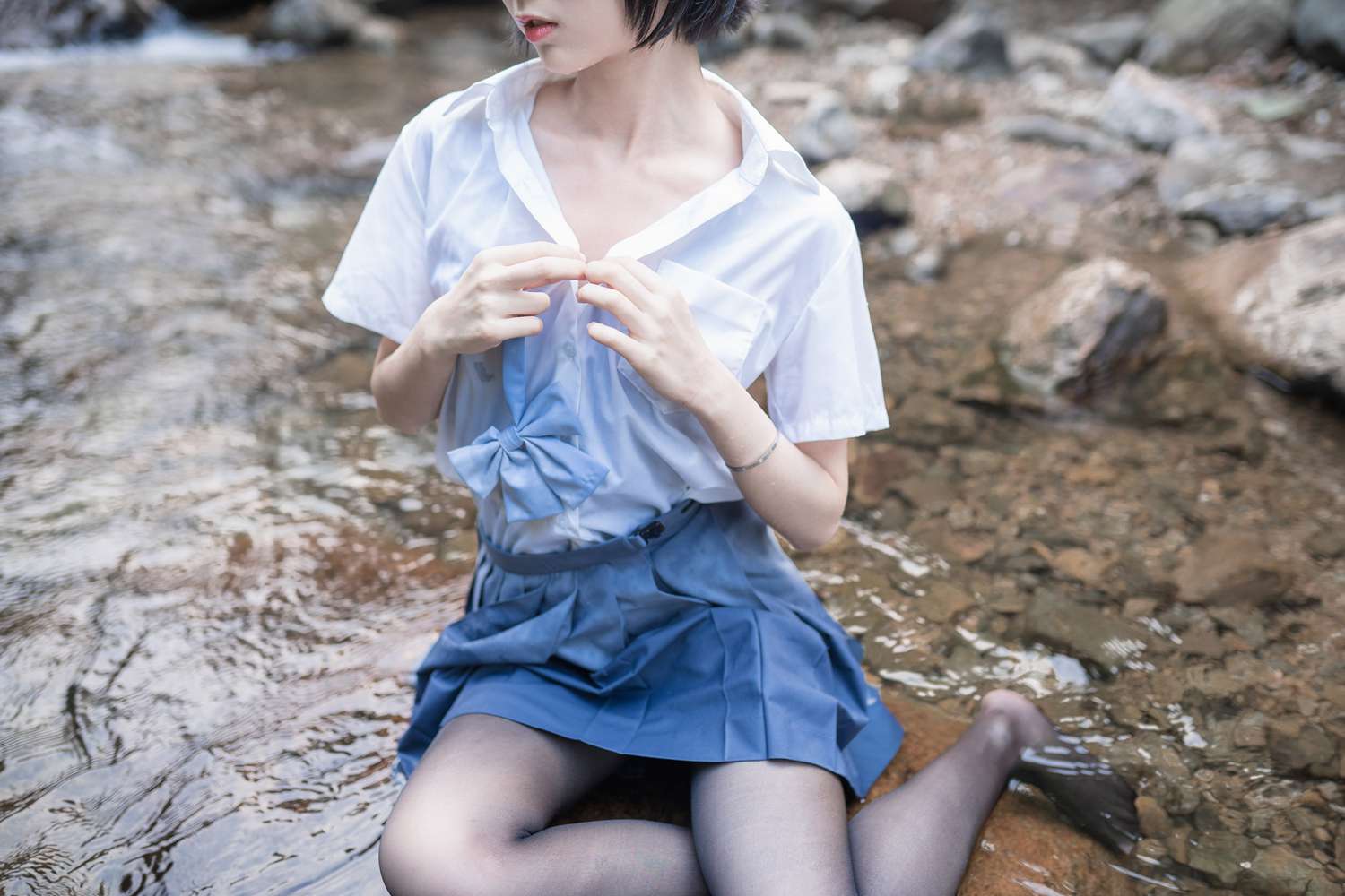 图片[22]-网红Coser@木绵绵OwO 水色溪边制服 在线浏览 – 速更版-美库