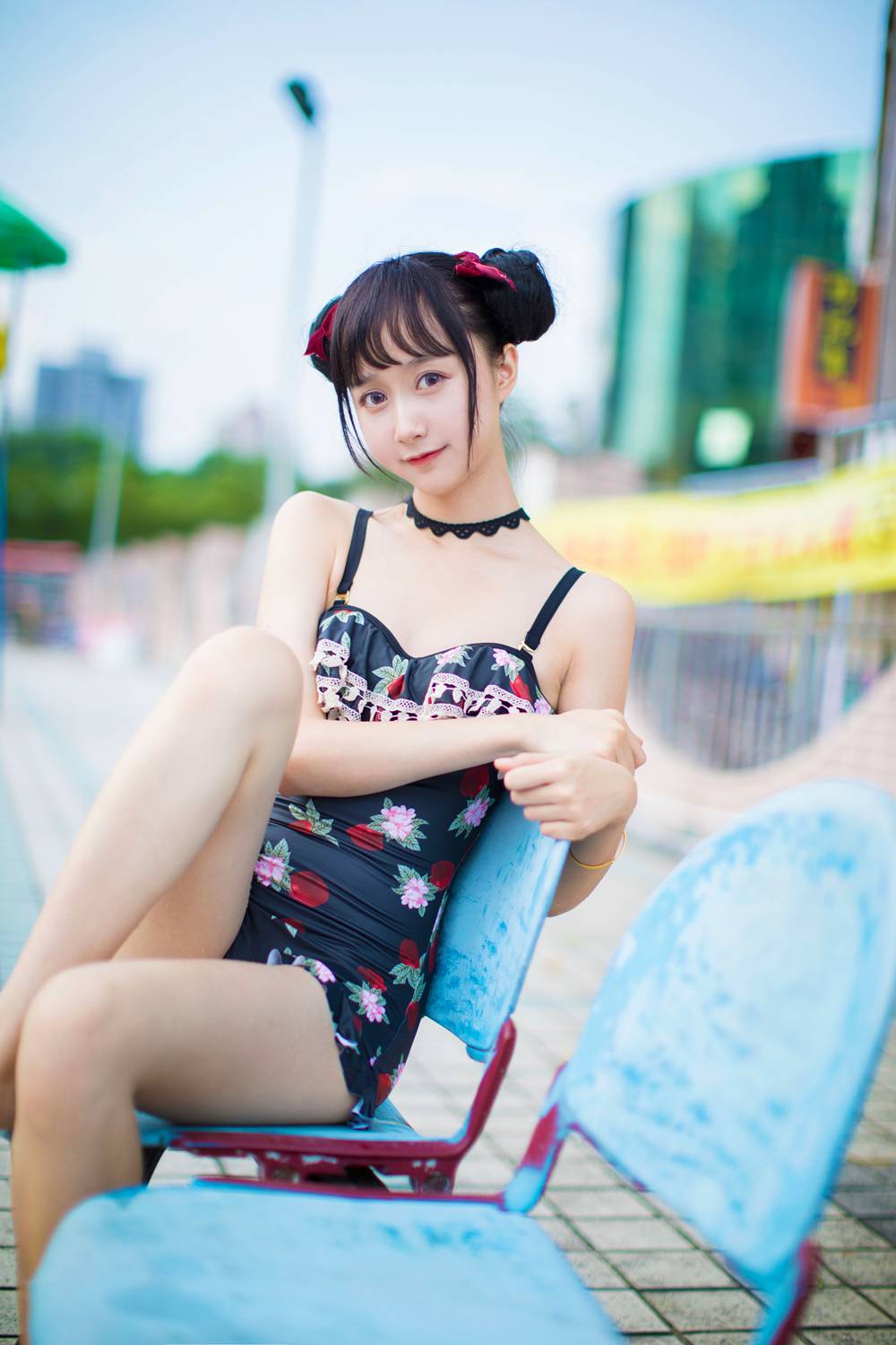 网红Coser@木绵绵OwO 草莓泳衣 在线浏览 - 速更版-艺库