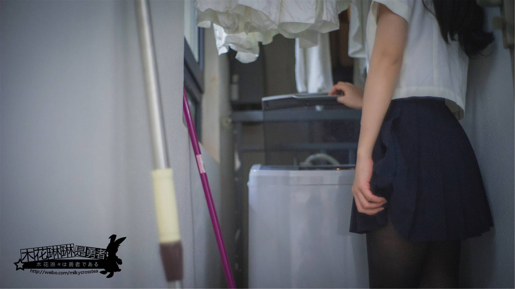图片[13]-网红Coser@木花琳琳是勇者 太太是黑丝袜JK Vol.1 在线浏览 – 速更版-美库
