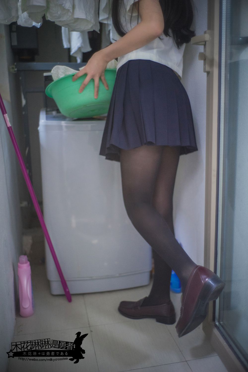 图片[19]-网红Coser@木花琳琳是勇者 太太是黑丝袜JK Vol.1 在线浏览 – 速更版-美库