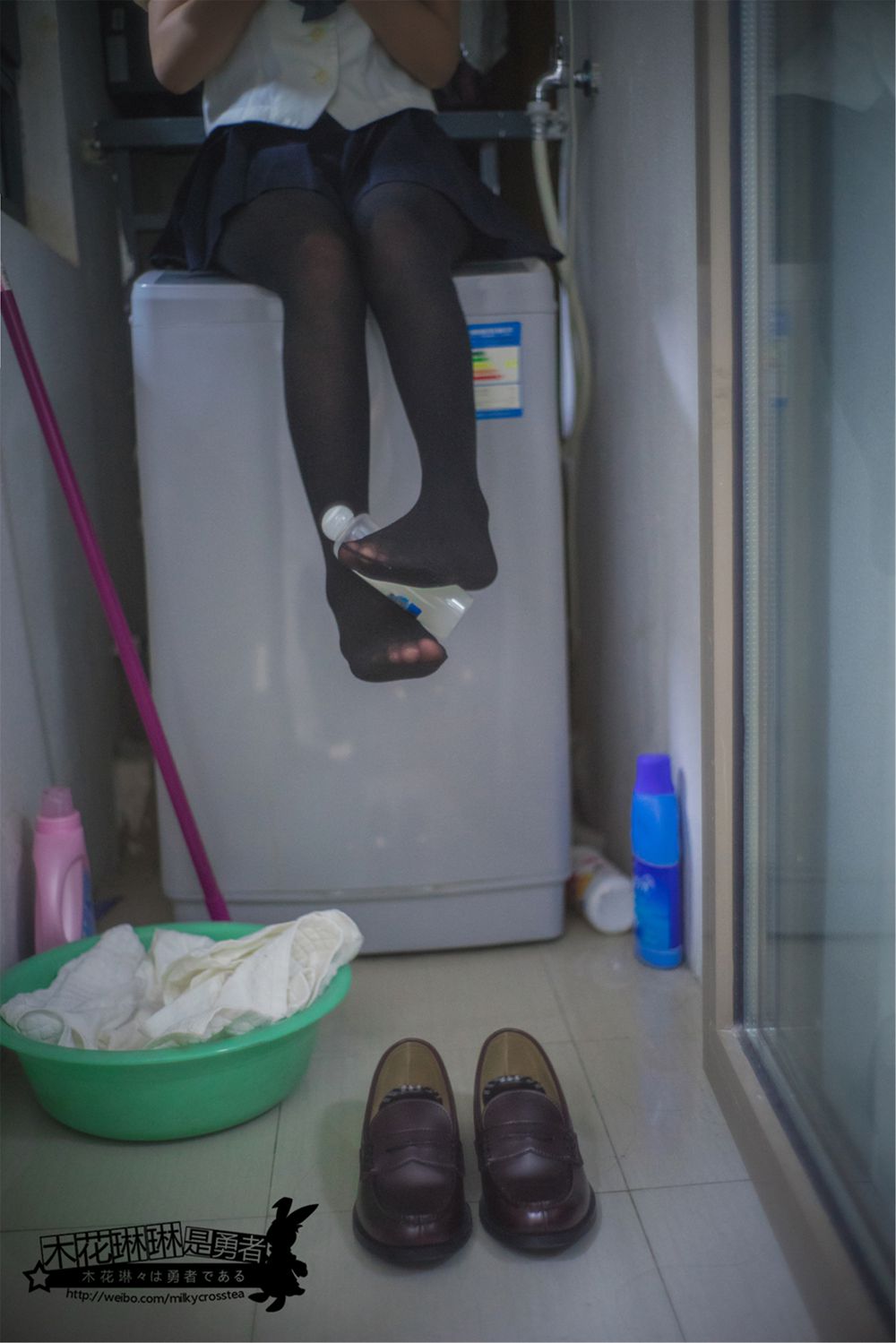 图片[22]-网红Coser@木花琳琳是勇者 太太是黑丝袜JK Vol.1 在线浏览 – 速更版-美库