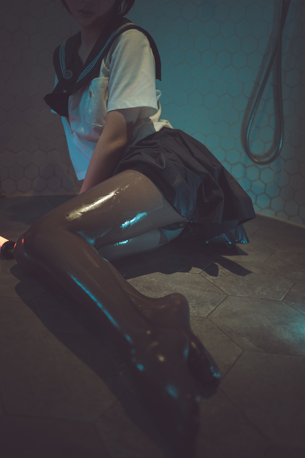 图片[19]-网红Coser@面饼仙儿 脑内少女 浴缸黑丝 在线浏览 – 速更版-美库