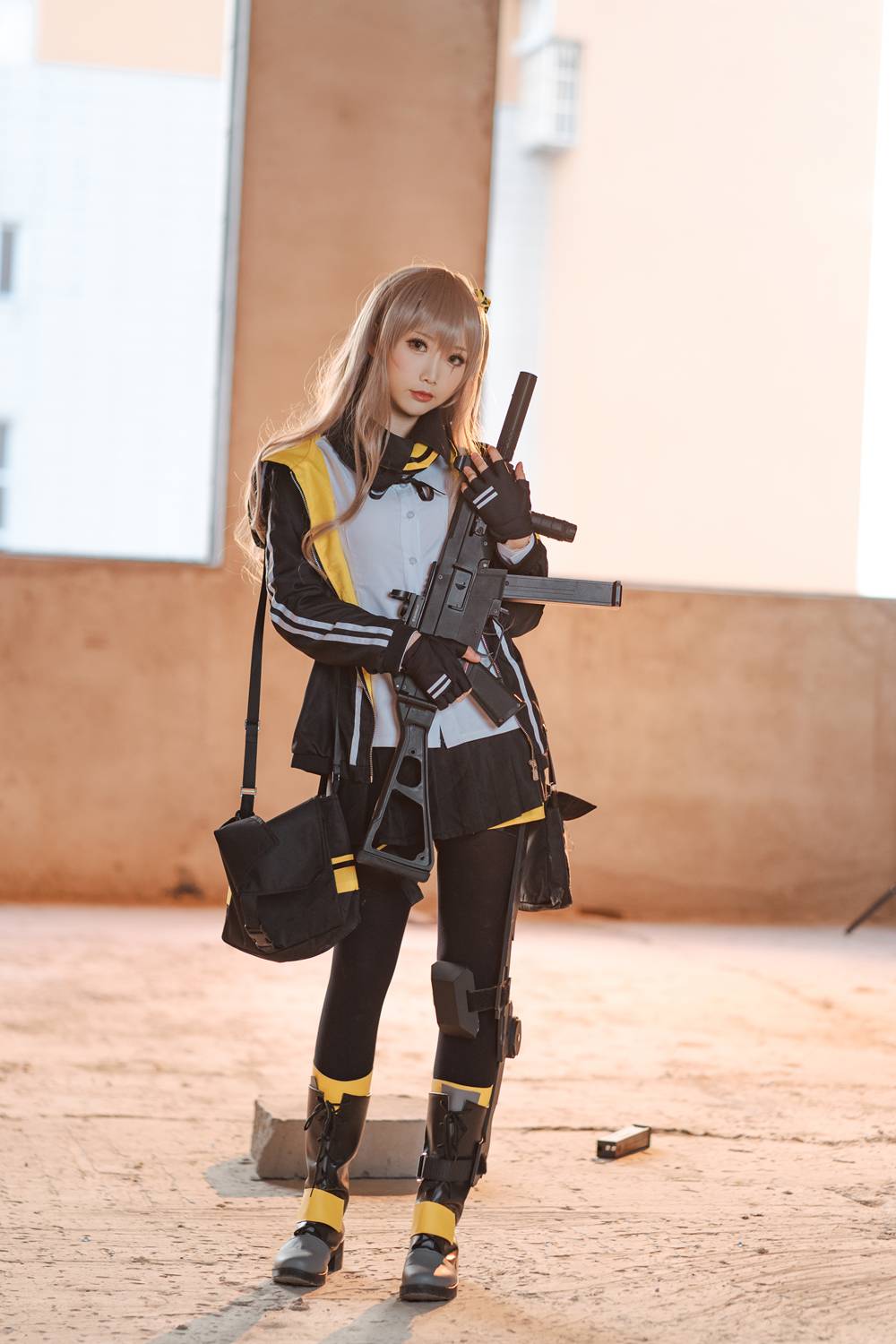 图片[12]-网红Coser@面饼仙儿 UMP45 在线浏览 – 速更版-美库