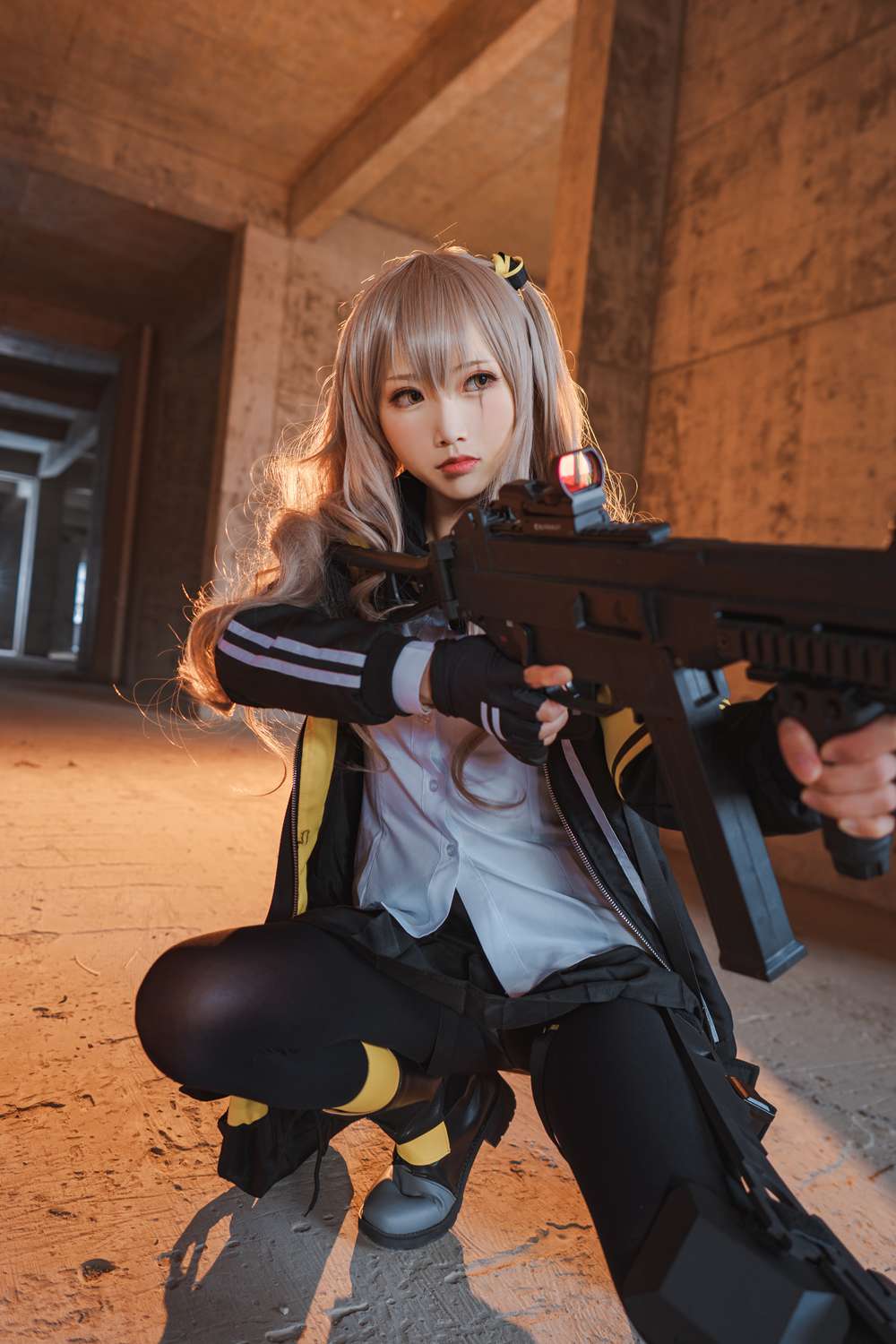图片[18]-网红Coser@面饼仙儿 UMP45 在线浏览 – 速更版-美库