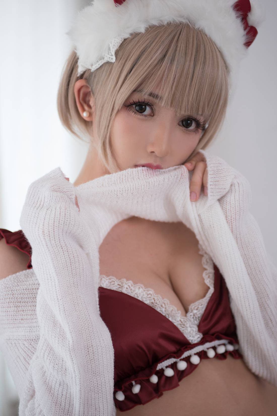 图片[13]-网红Coser@鳗鱼霏儿 兽耳 圣诞白网袜 在线浏览 – 速更版-美库