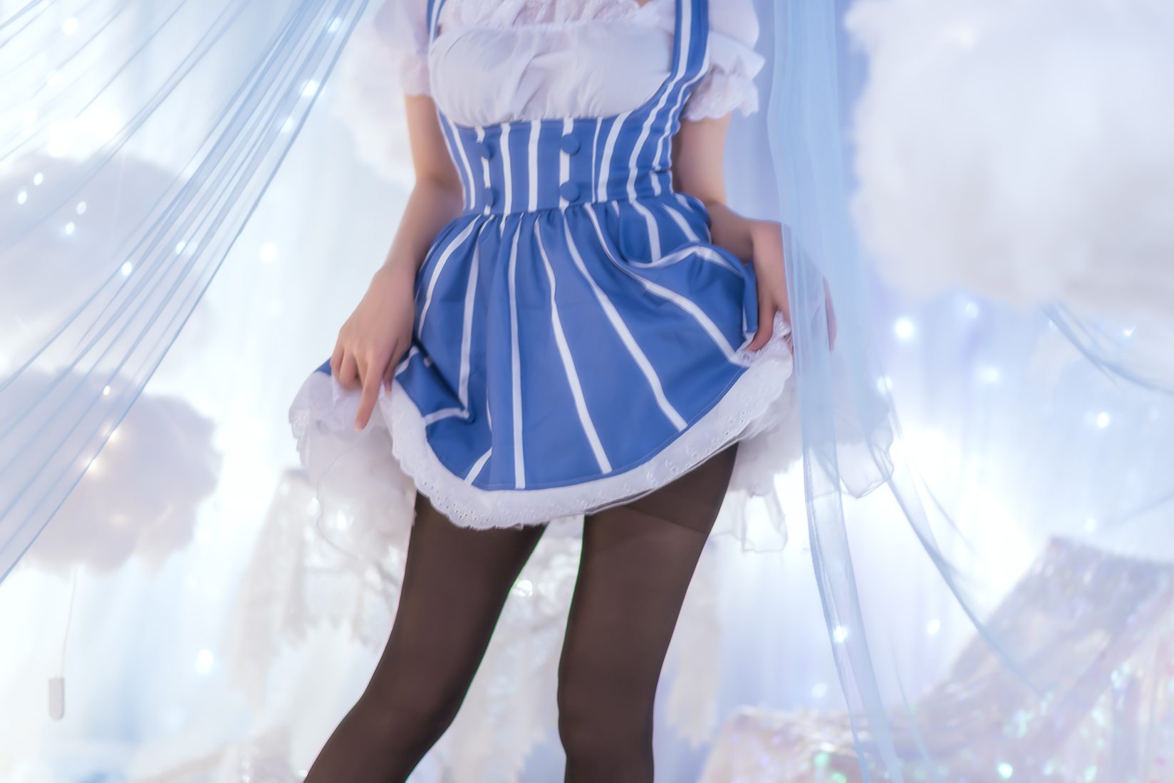 图片[15]-网红Coser@鳗鱼霏儿 加藤惠 女仆 在线浏览 – 速更版-美库