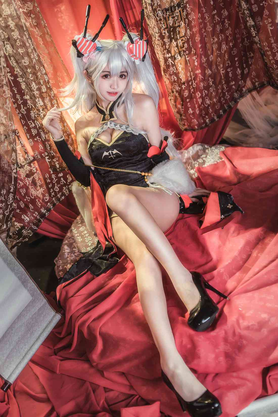 图片[11]-网红Coser@鳗鱼霏儿 碧蓝华裳 吸血鬼 在线浏览 – 速更版-美库