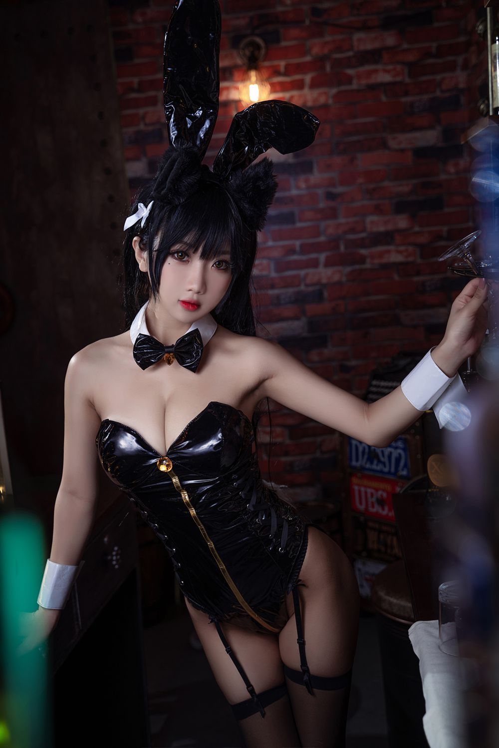 图片[12]-微博红人Coser@鬼畜摇 阿瑶大狗黑色同人兔女郎 在线浏览 – 速更版-美库