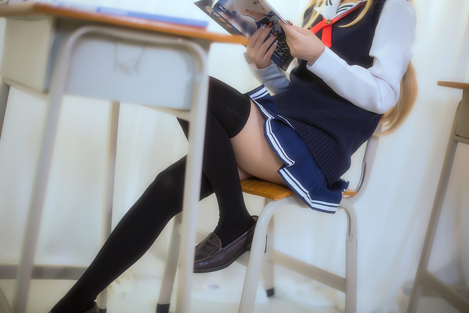 图片[11]-微博红人Coser@鬼畜摇 校服 在线浏览 – 速更版-美库